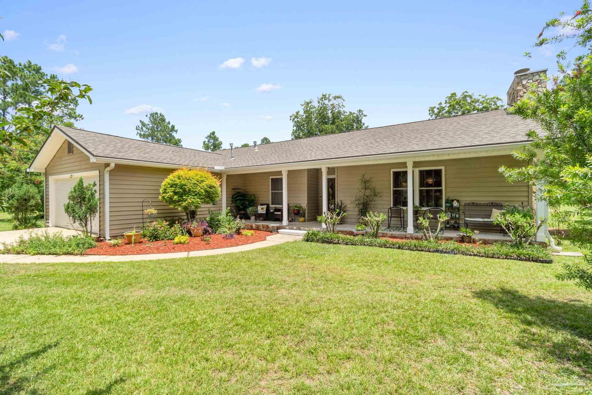 6143 Buckward Road Baker, FL 32531 - Photo 1 of 40