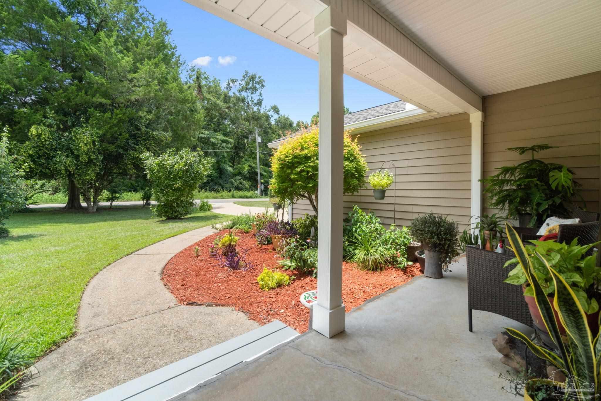 6143 Buckward Road Baker, FL 32531 - Photo 4 of 40