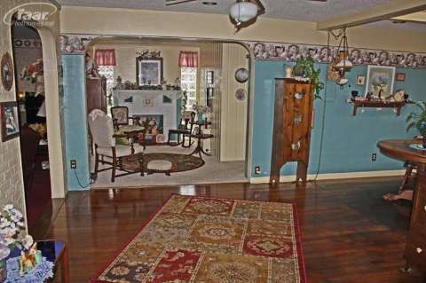 5019 North Genesee Road Flint, MI 48506 - Photo 4 of 20 20399186-3.JPG