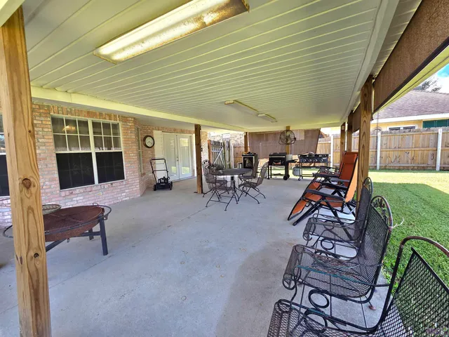 $329,000 | 919 Delmar Avenue, Bayou Vista, LA 70380