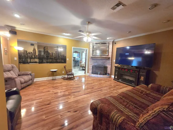 $299,000 | 919 Delmar Avenue, Bayou Vista, LA 70380