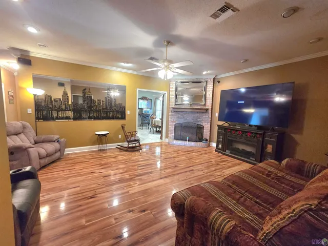 $329,000 | 919 Delmar Avenue, Bayou Vista, LA 70380