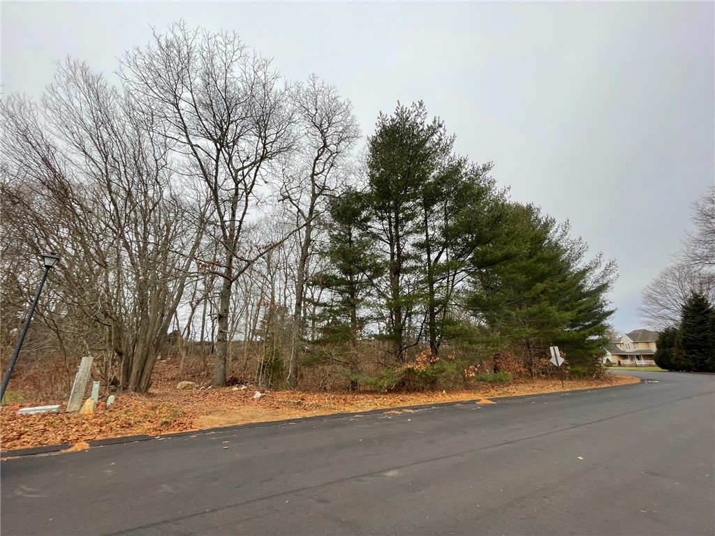 30 Piezzo Drive Westerly, RI 02891 - Photo 3 of 12