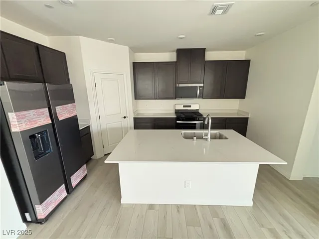 $2,395 | 2759 Biana Street, Henderson, NV 89044