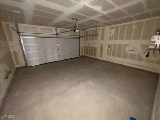 $2,395 | 2759 Biana Street, Henderson, NV 89044