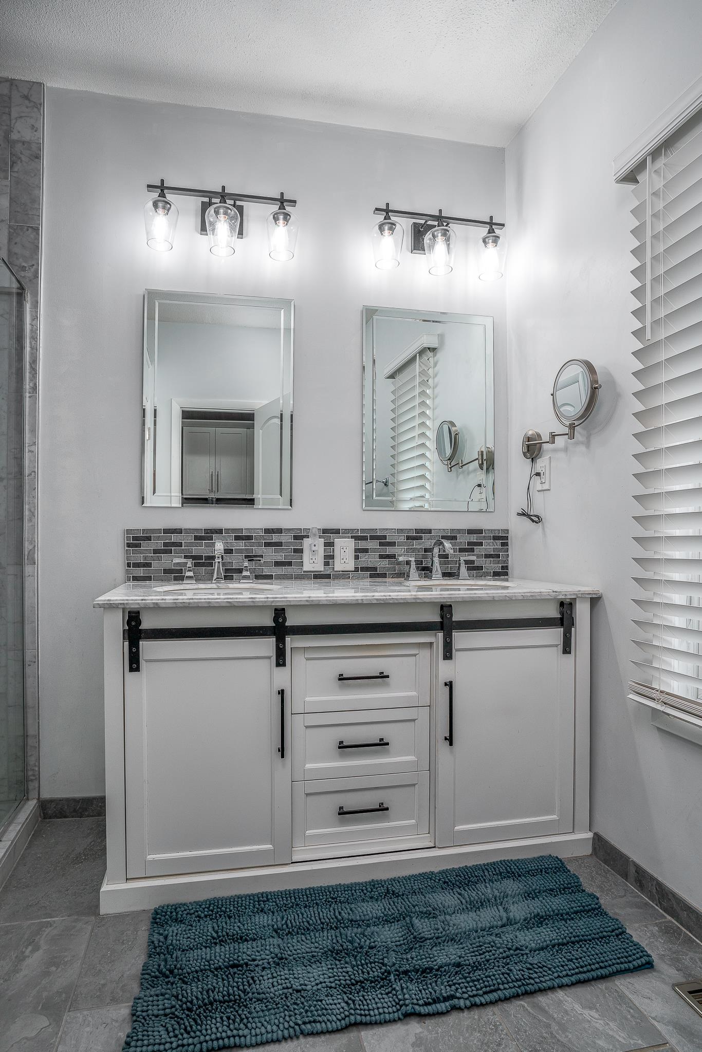 3215 Garfield Street Clinton, IA 52732 - Photo 14 of 26