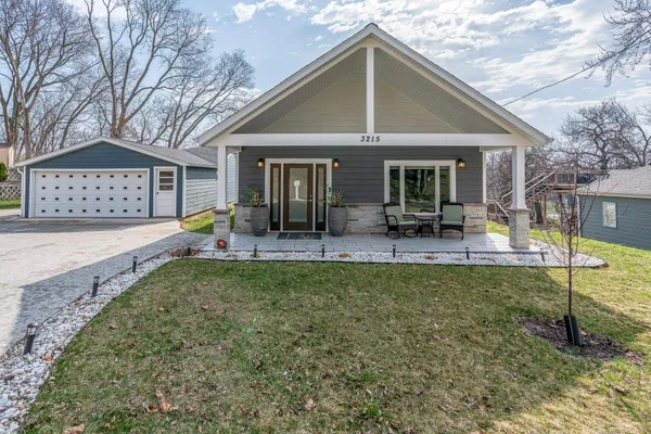 $324,900 | 3215 Garfield Street, Clinton, IA 52732