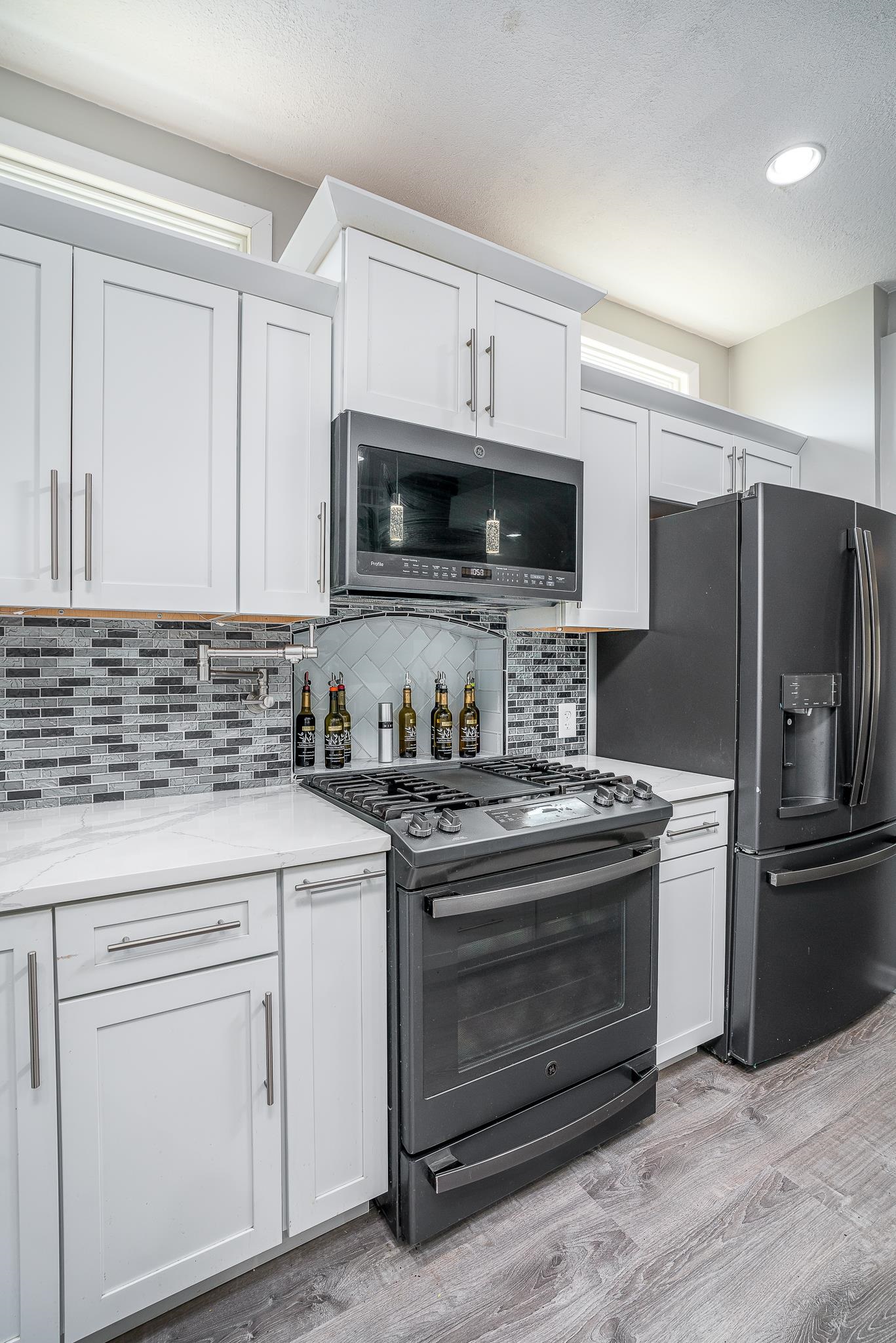 3215 Garfield Street Clinton, IA 52732 - Photo 6 of 26