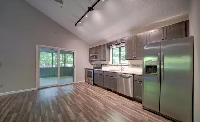 $2,500 | 199 North Northgate Road, Lake Ariel, PA 18436