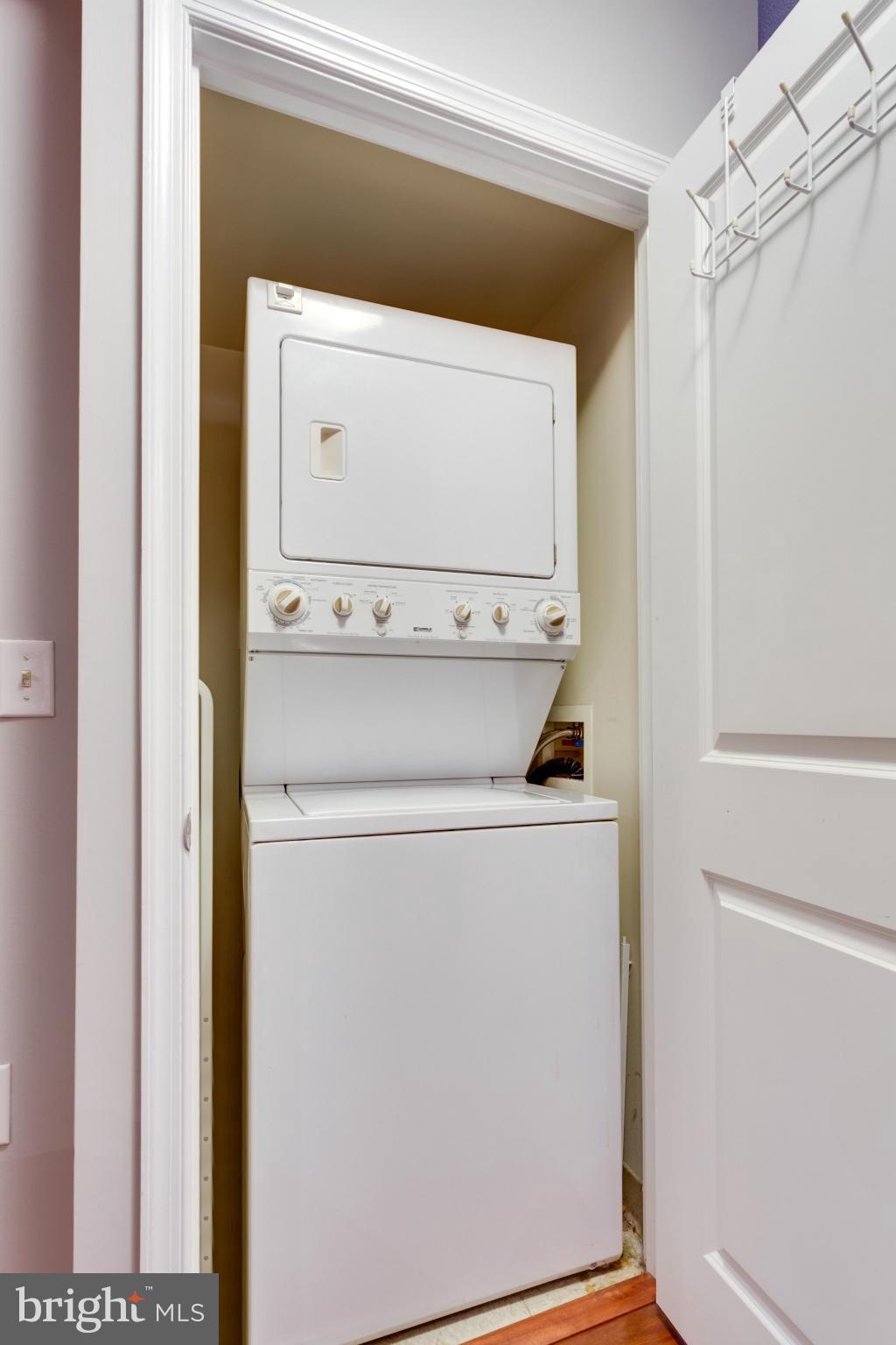 851 North Glebe Road, Unit 501 Arlington, VA 22203 - Photo 21 of 30 a utility room with dryer and washer