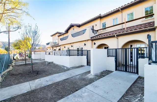 $749,000 | 5502 East Los Angeles Avenue, Unit 13, Simi Valley, CA 93063