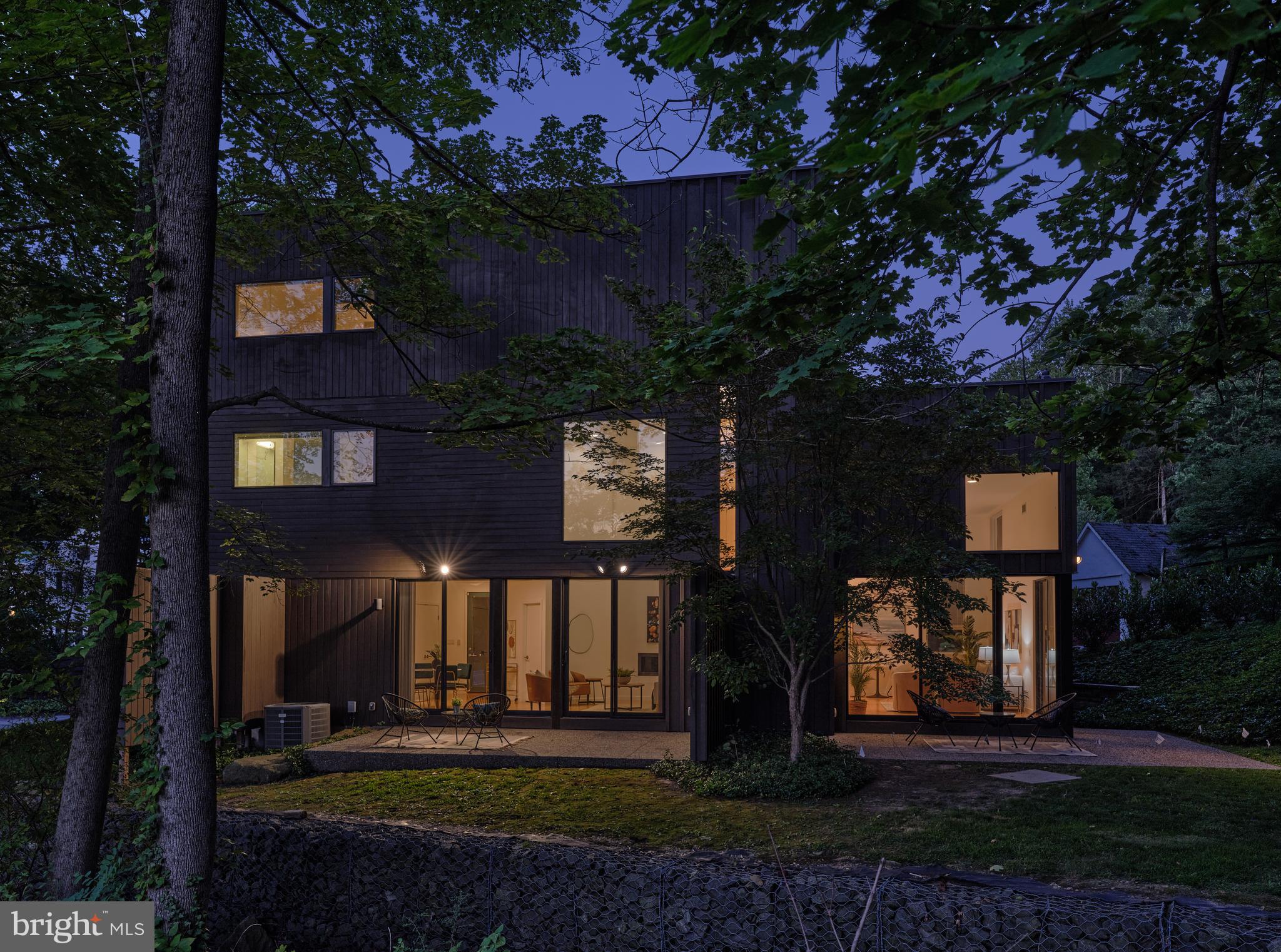 7189 Centerbridge Road New Hope, PA 18938 - Photo 47 of 48 a front view of a house with a yard