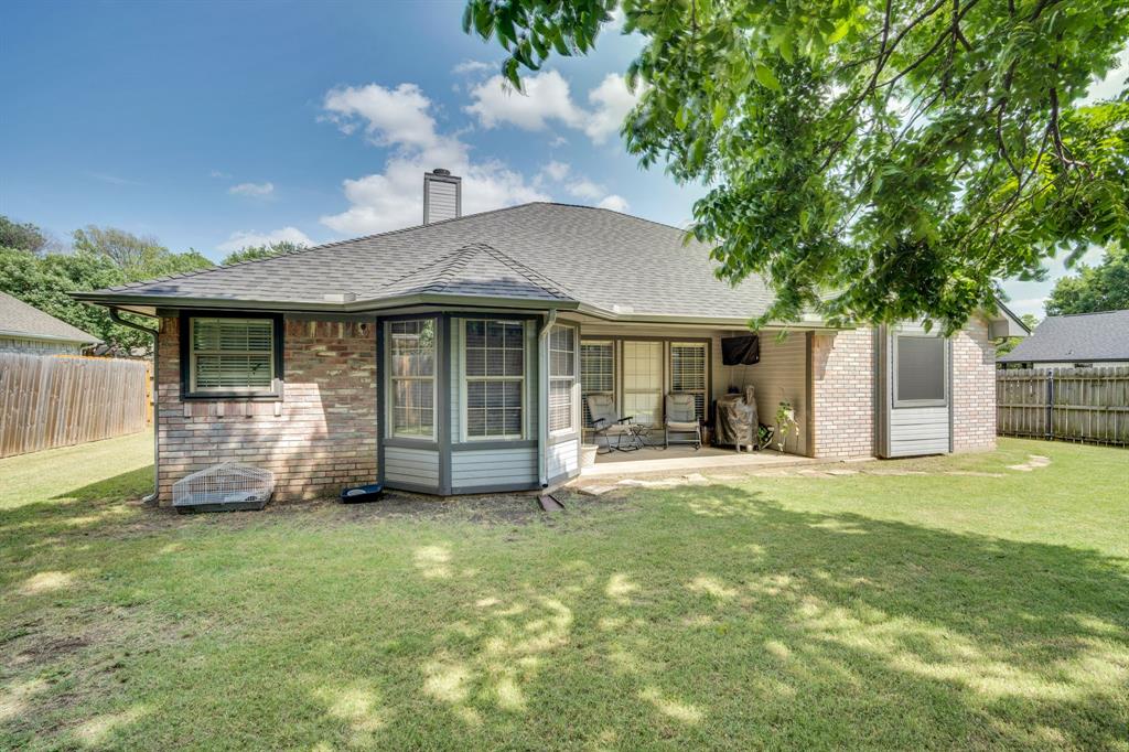 1001 Short Line Boulevard Midlothian, TX 76065 - Photo 22 of 26 Expansive backyard with mature trees