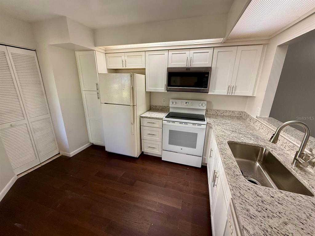 4454 Middlebrook Road, Unit 4454 Orlando, FL 32811 - Photo 4 of 15