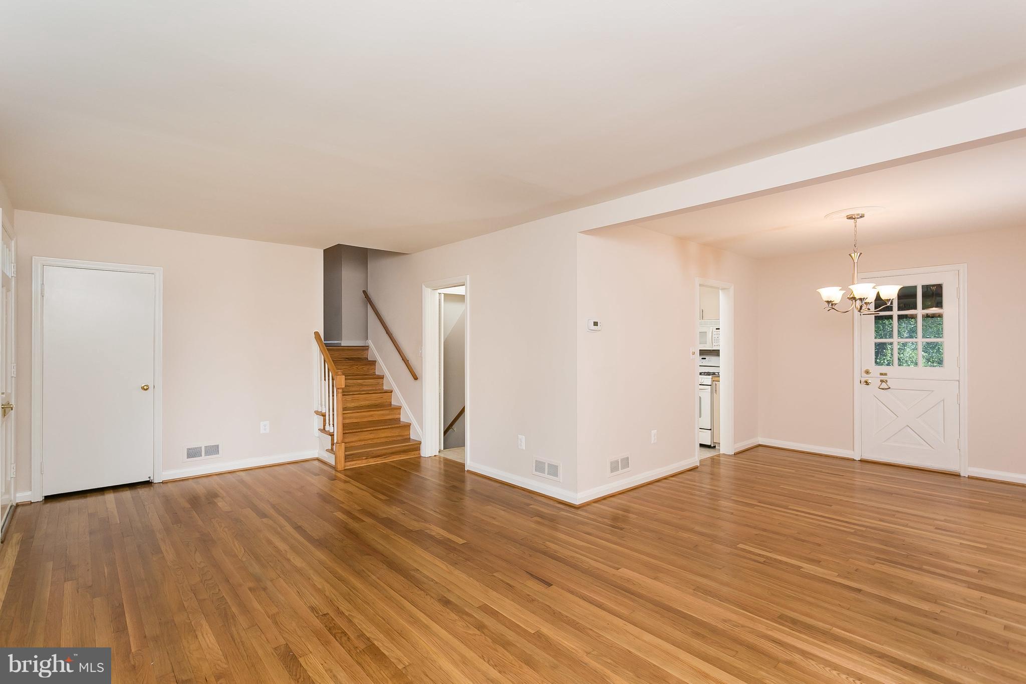 108 Ridgefield Road Lutherville-Timonium, MD 21093 - Photo 6 of 28 Living Room