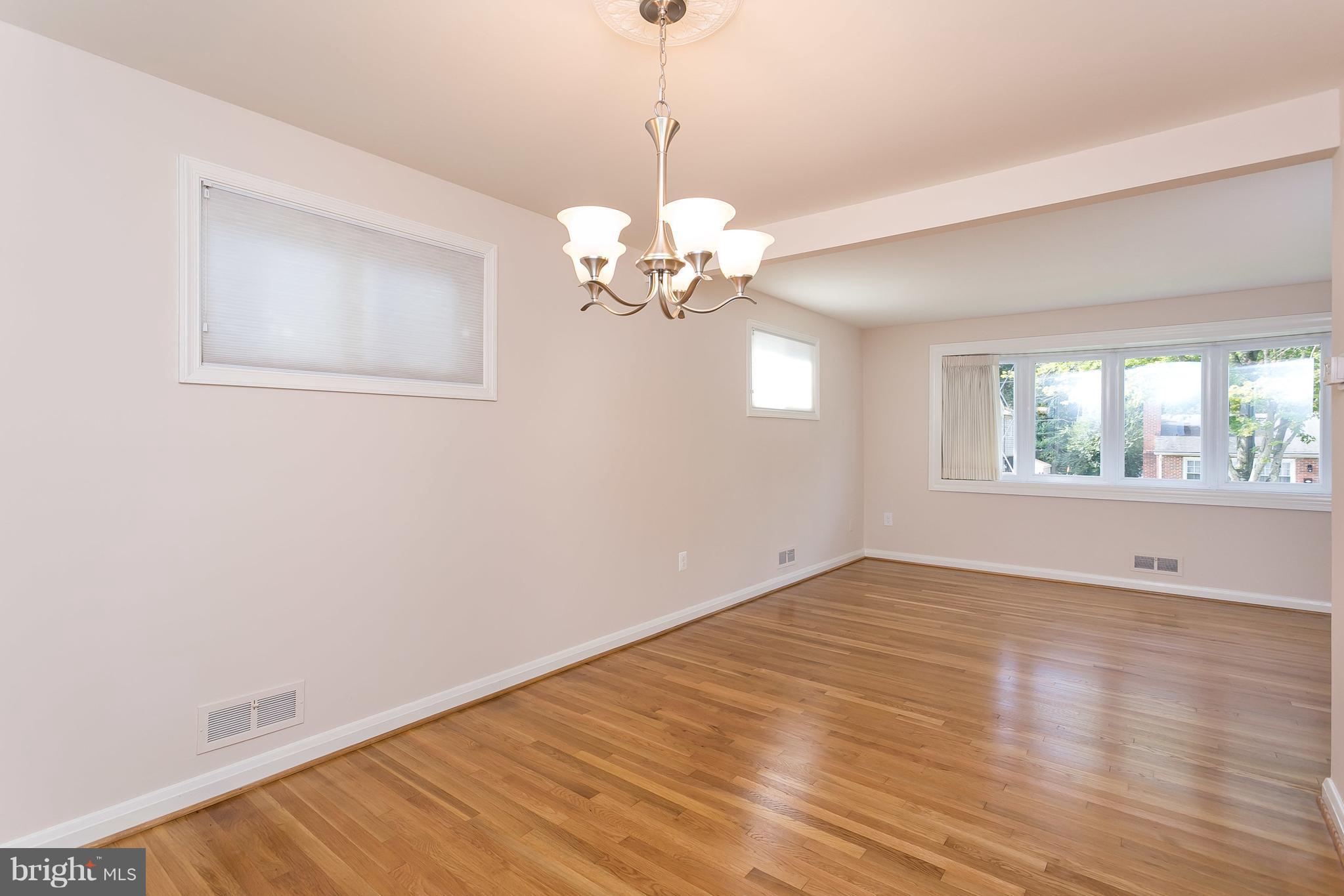 108 Ridgefield Road Lutherville-Timonium, MD 21093 - Photo 8 of 28 Dining Room