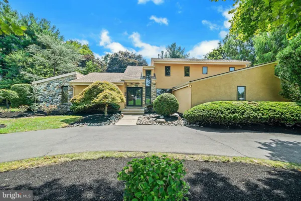 $998,850 | 468 Long Lane, Huntingdon Valley, PA 19006