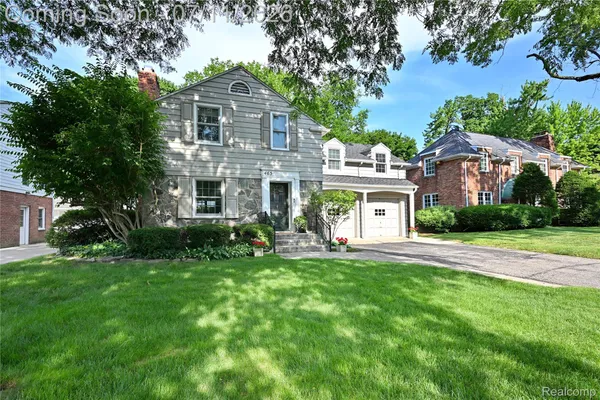 $699,000 | 465 Kimberly Street, Birmingham, MI 48009