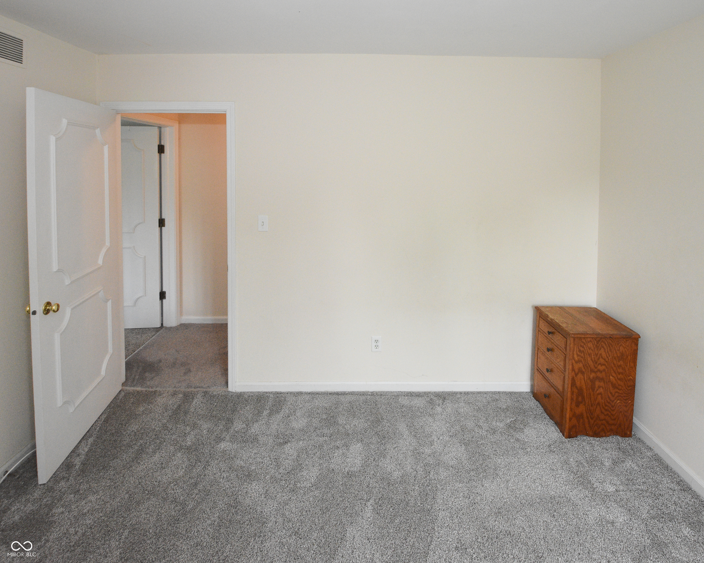 5533 Roxbury Terrace Indianapolis, IN 46226 - Photo 43 of 65