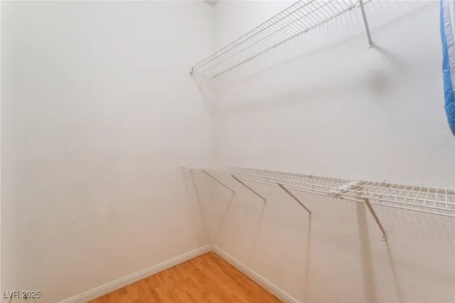 $699,999 | 7504 Heather Knoll Circle, Las Vegas, NV 89129