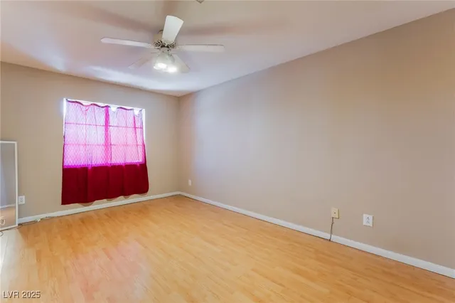 $699,999 | 7504 Heather Knoll Circle, Las Vegas, NV 89129