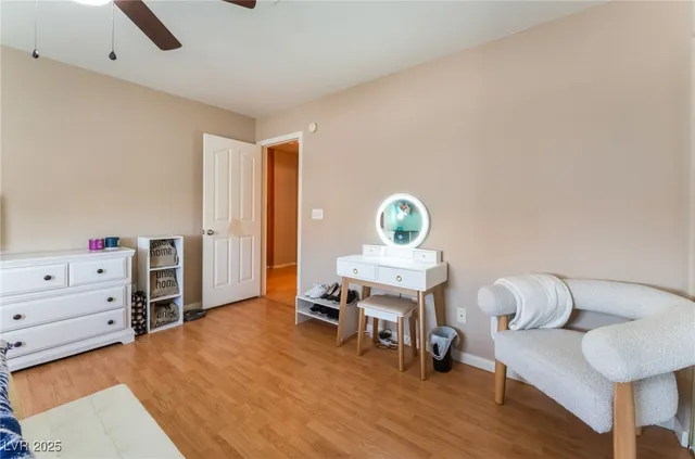 $699,999 | 7504 Heather Knoll Circle, Las Vegas, NV 89129