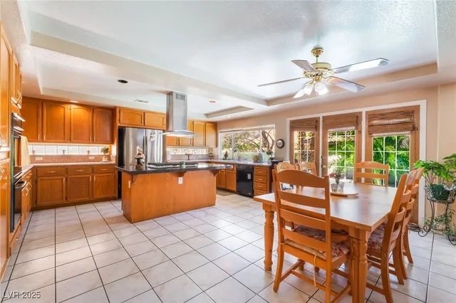 $699,999 | 7504 Heather Knoll Circle, Las Vegas, NV 89129