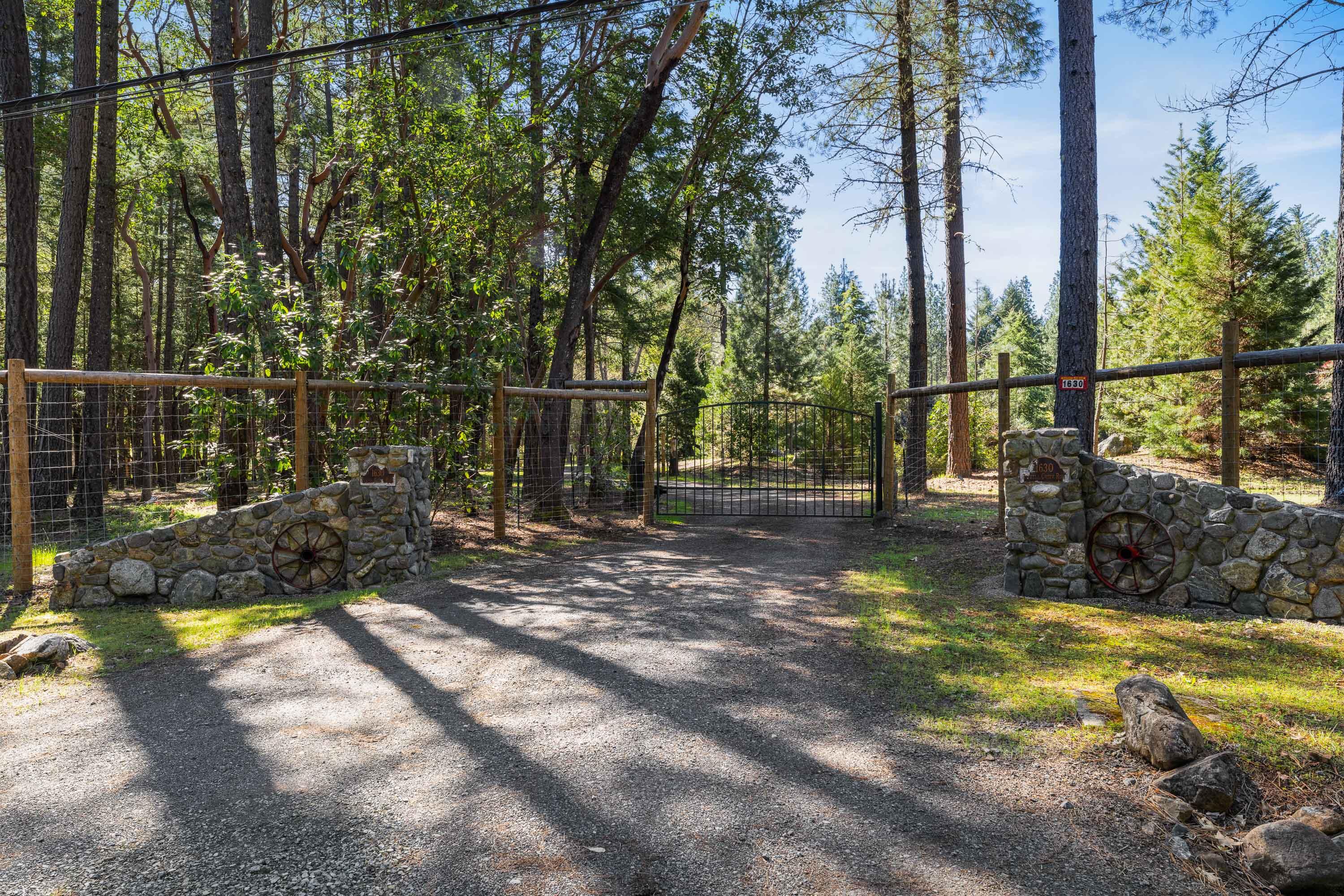 1630 Powell Creek Road Williams, OR 97544 - Photo 2 of 62 31-EXT (24 of 24)