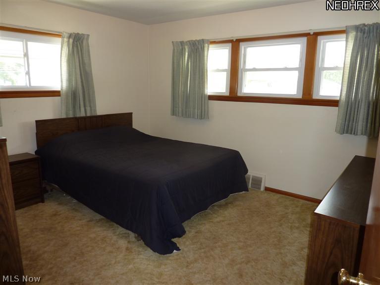 30413 Barjode Road Willowick, OH 44095 - Photo 8 of 23 Gallery Image 8