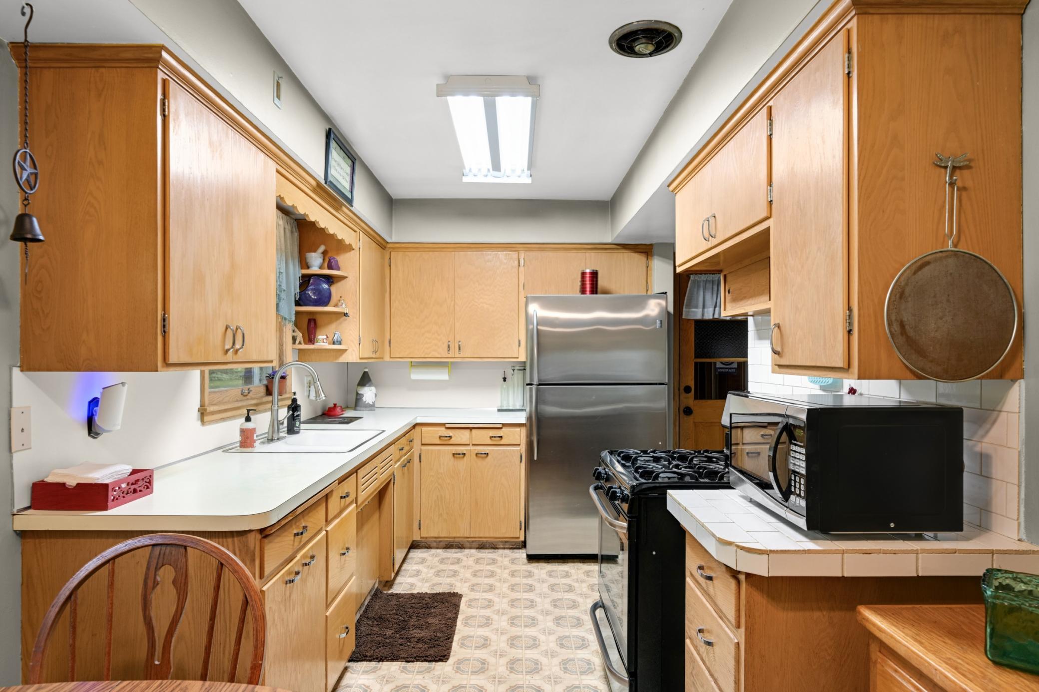 218 West Park Road Hopkins, MN 55343 - Photo 8 of 30 Gallery Image 8