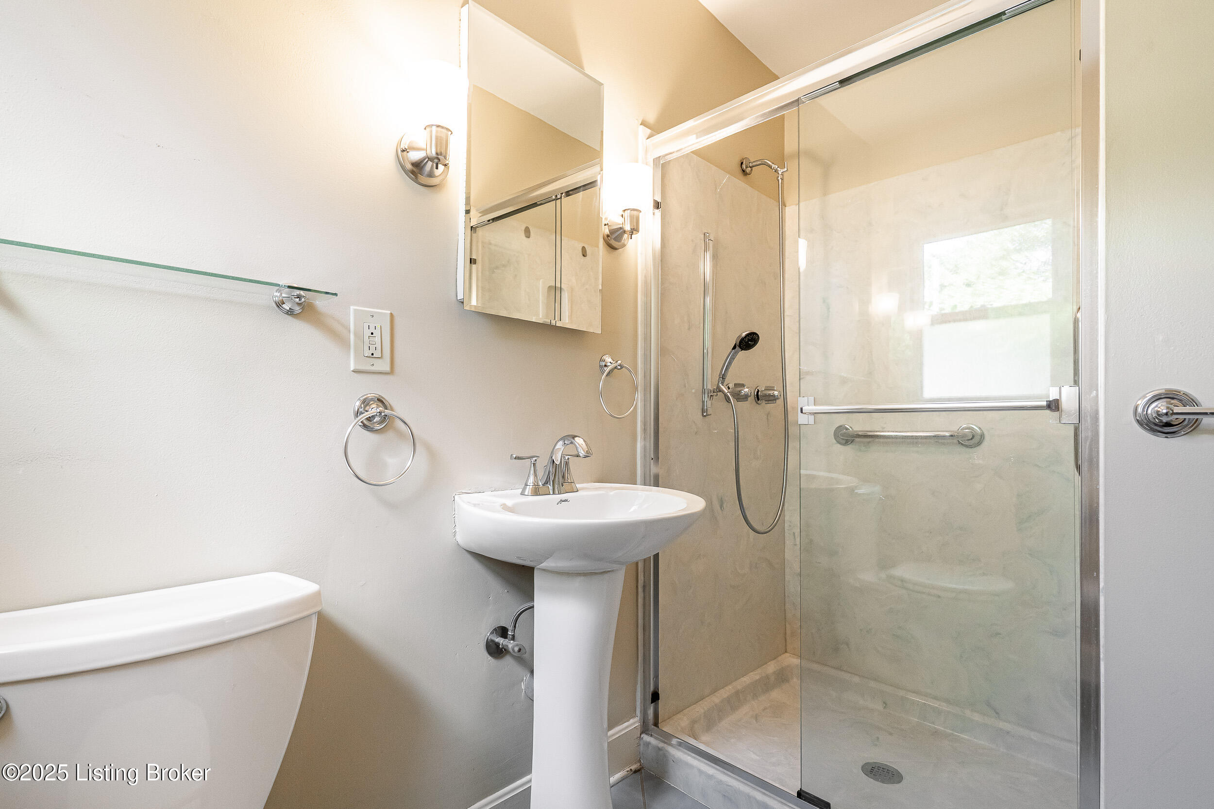 2800 Avon Road Louisville, KY 40220 - Photo 21 of 52 2800 Avon Road-35