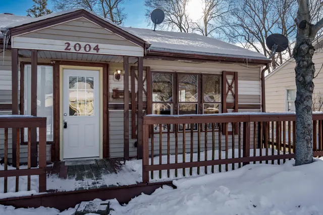 $110,000 | 2004 Sauber Avenue, Rockford, IL 61103