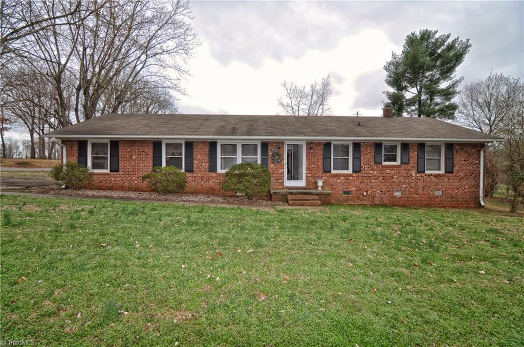 117 Cloverdale Road Lexington, NC 27295 - Photo 1 of 20 Gallery Image 1