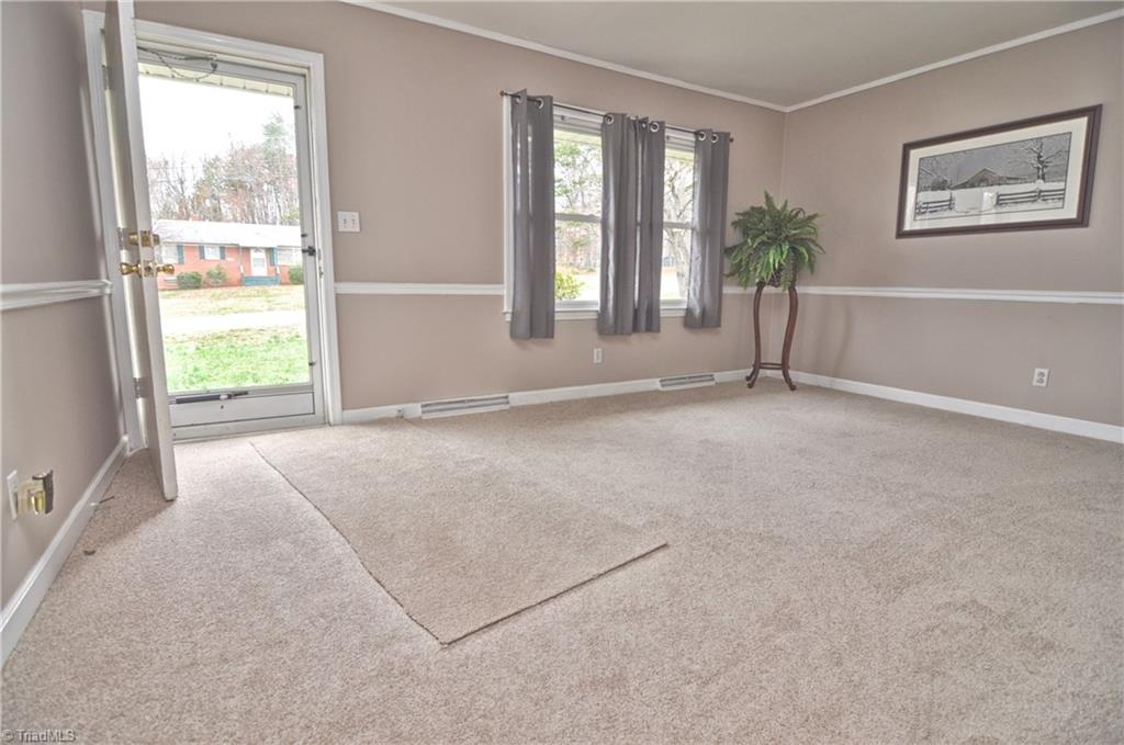 117 Cloverdale Road Lexington, NC 27295 - Photo 10 of 20 Gallery Image 10