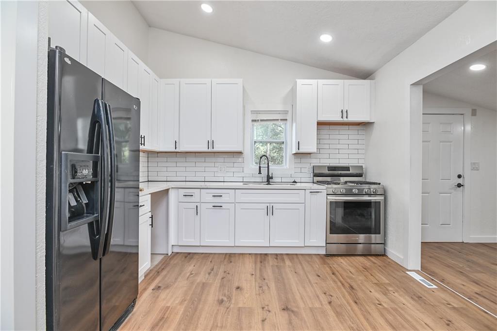 8208 East 114th Street Kansas City, MO 64134 - Photo 7 of 19