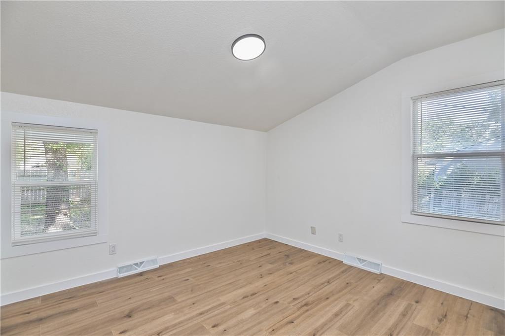 8208 East 114th Street Kansas City, MO 64134 - Photo 10 of 19