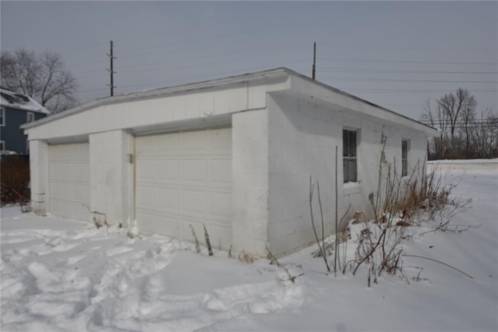1845 Savannah Road New Castle, PA 16101 - Photo 19 of 21 Garage is approximately 28' x 25'. Has a 20 amps of power run to the space. Both stalls have automatic garage door openers.