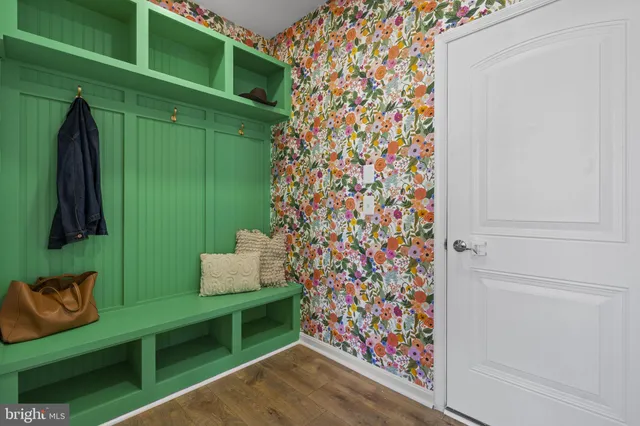 $925,000 | 43132 Butterfly Way, Leesburg, VA 20176