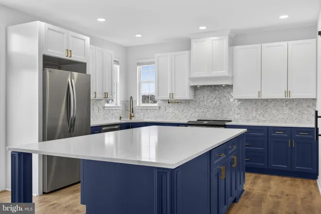 $925,000 | 43132 Butterfly Way, Leesburg, VA 20176