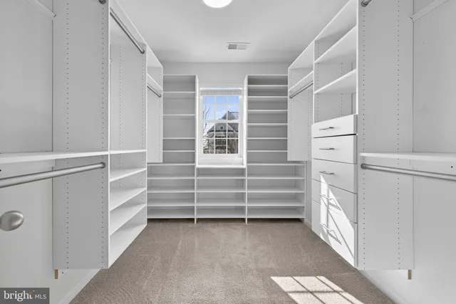 $925,000 | 43132 Butterfly Way, Leesburg, VA 20176