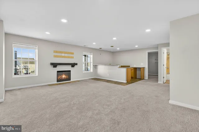 $925,000 | 43132 Butterfly Way, Leesburg, VA 20176