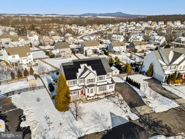 $925,000 | 43132 Butterfly Way, Leesburg, VA 20176