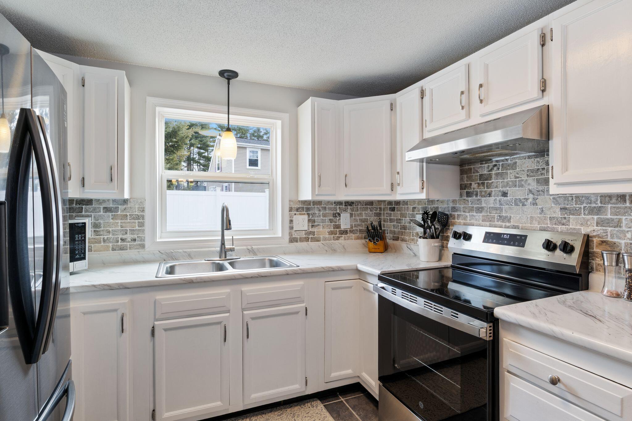 69 Euclid Avenue Portland, ME 04103 - Photo 11 of 30 Kitchen