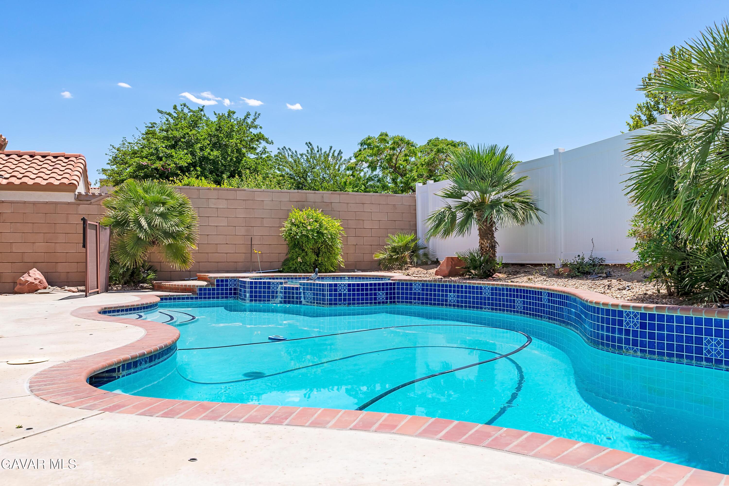 1616 Kings Road Palmdale, CA 93551 - Photo 35 of 38 SFP_2687