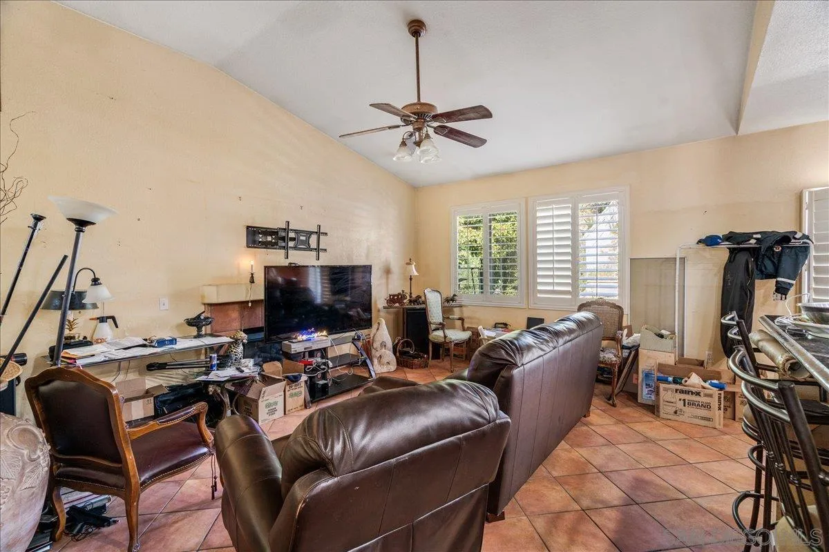 32764 Freesia Way Temecula, CA 92592 - Photo 13 of 48