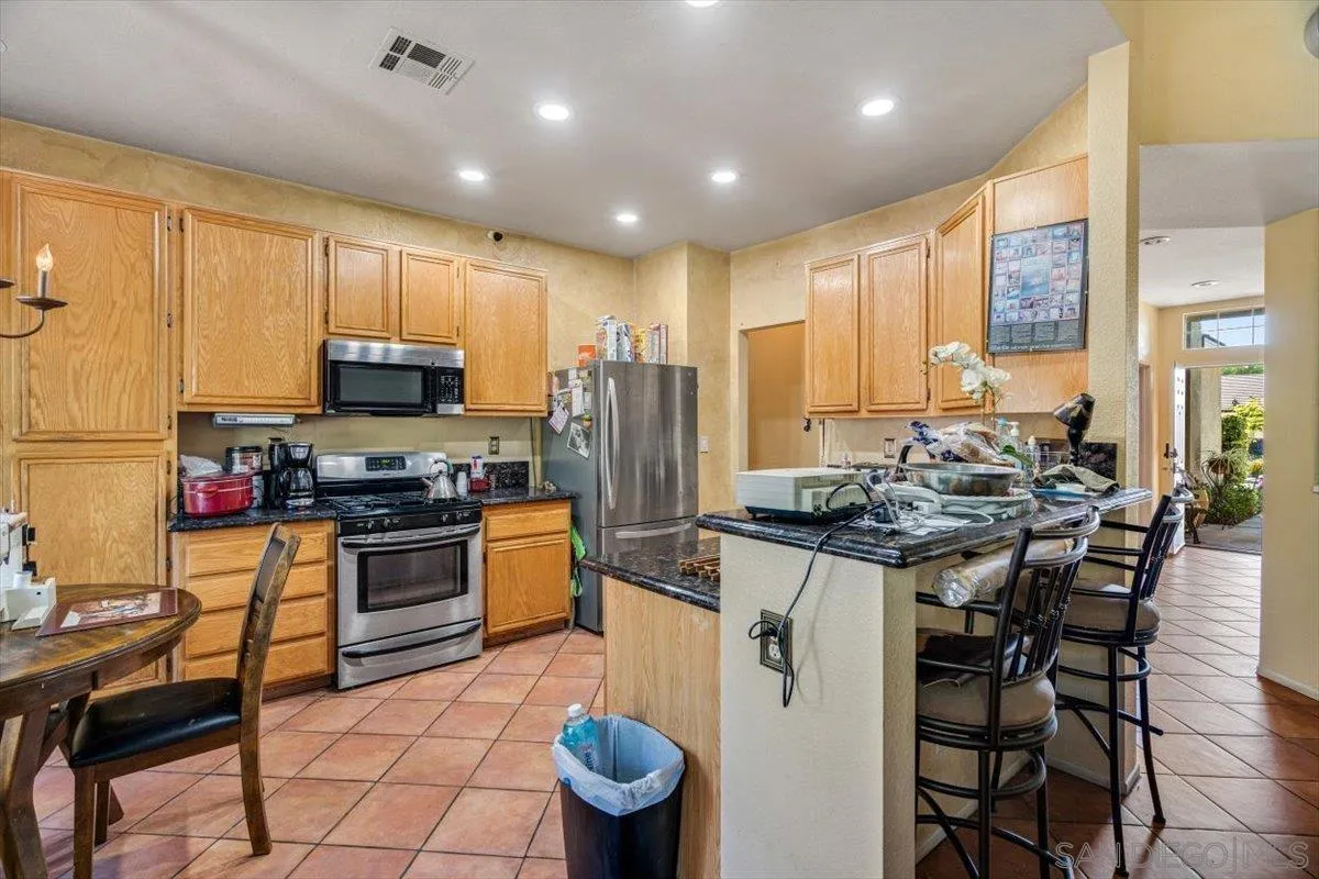 32764 Freesia Way Temecula, CA 92592 - Photo 17 of 48