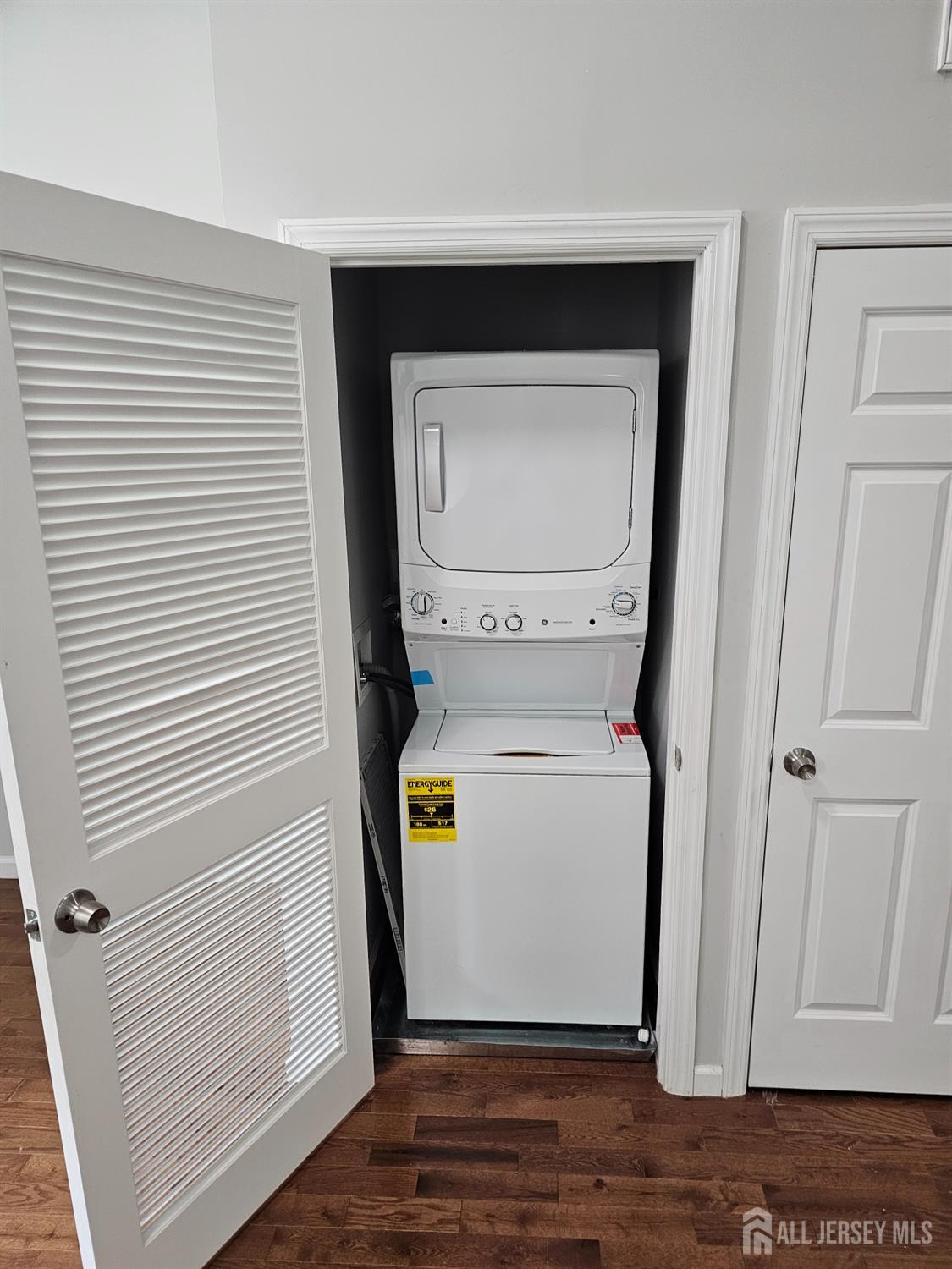 33 2nd Street Raritan, NJ 08869 - Photo 4 of 10