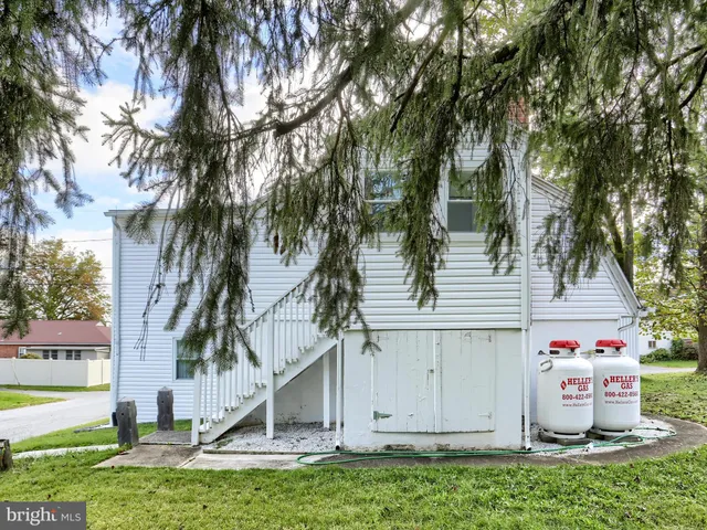 $190,000 | 104 Paxton Street, Highspire, PA 17034