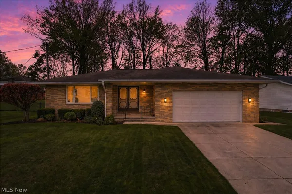 $375,000 | 6968 Carol Drive, Independence, OH 44131