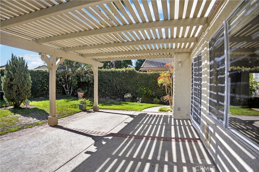 540 Fairfield Road Simi Valley, CA 93065 - Photo 43 of 47 a view of outdoor space with swimming pool